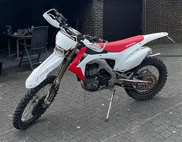 Crossmotor gestolen in Jos Verlindenstraat - Pelt