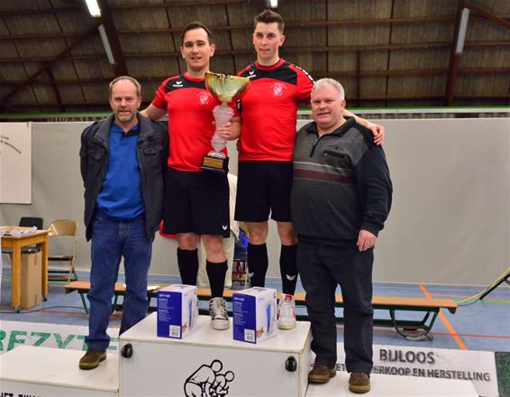 Cyclobal Het Zwarte Goud wint beker van Vlaanderen - Beringen