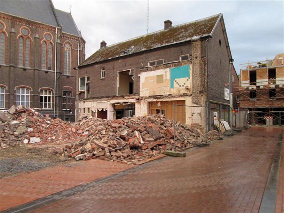 Daar gaat de Botex - Neerpelt