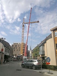 Daar gaat de bouwkraan - Neerpelt