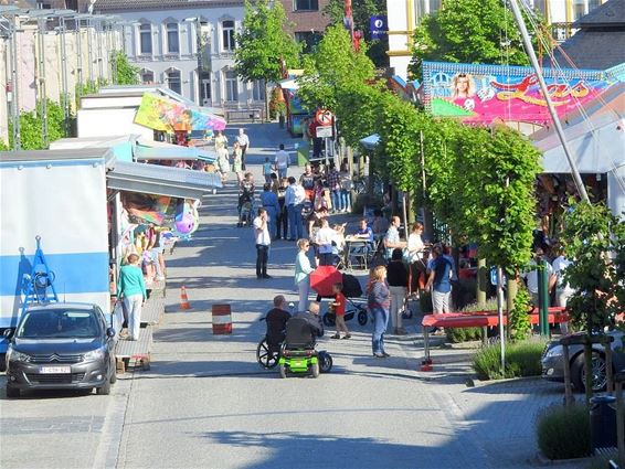 Daar is de kermis - Peer