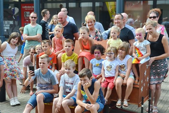 Dag van het Zand 4 Kids in de namiddag al druk - Lommel