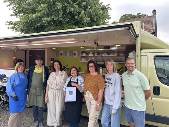 Hechtel-Eksel - Dalida neemt afscheid van de markt