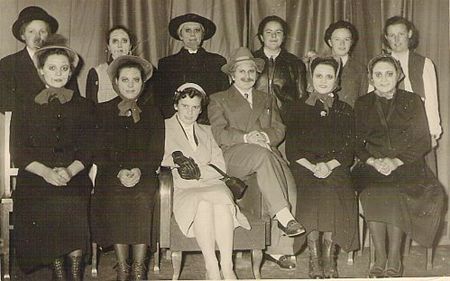 'Dames met de groene hoedjes' - Neerpelt