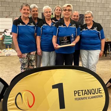 Damesploeg Pelter Petanque Limburgs Kampioen - Pelt