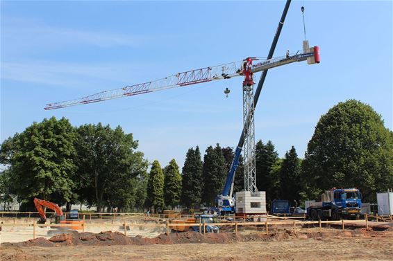 De 100ste huurkraan van het jaar - Lommel