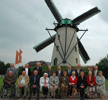 De 70-jarigen van Lille aan het feest - Neerpelt