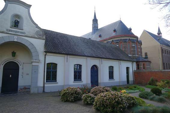 De Achelse Kluis met Pasen - Hamont-Achel
