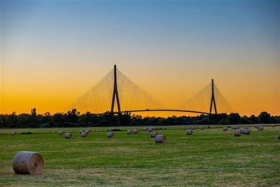 De brug tussen twee werelden - Bree