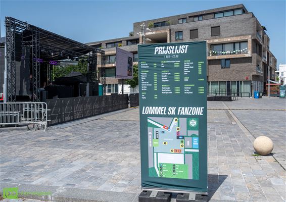 De eerste bussen zijn vertrokken - Lommel
