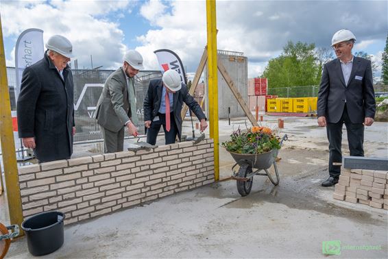 Oudsbergen - De eerste steen werd gelegd