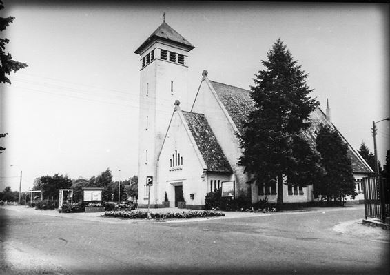 De kerk van Heide-Heuvel - Lommel
