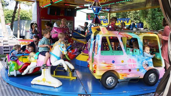 De kermis is neergestreken in Kattenbos - Lommel