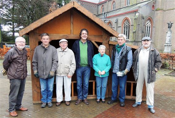 De kerststal van Lille is geplaatst - Neerpelt