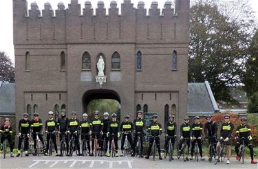 De Kleppers fietsten naar La Trappe - Pelt