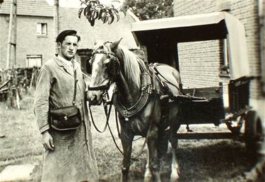 De melkboer met paard en kar - Oudsbergen