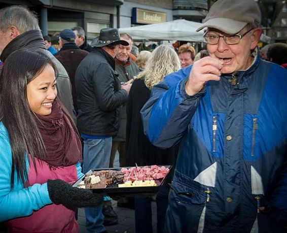 De nieuwjaarsborrel van de marktkramers - Neerpelt