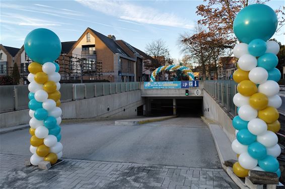 Bree - De ondergrondse parking is terug open