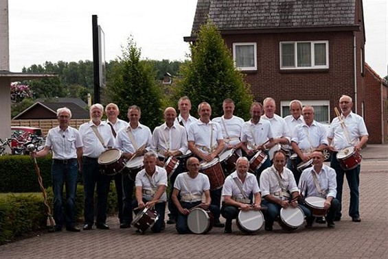 De oud-trommelaars waren van de partij - Neerpelt