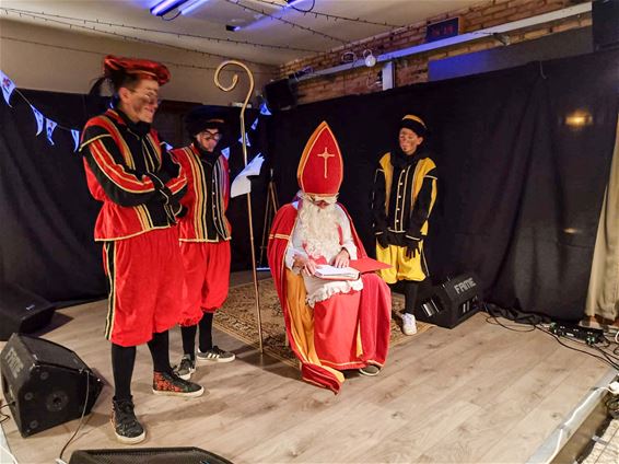 De Sint bezoekt Open Hart en Molenhof - Beringen