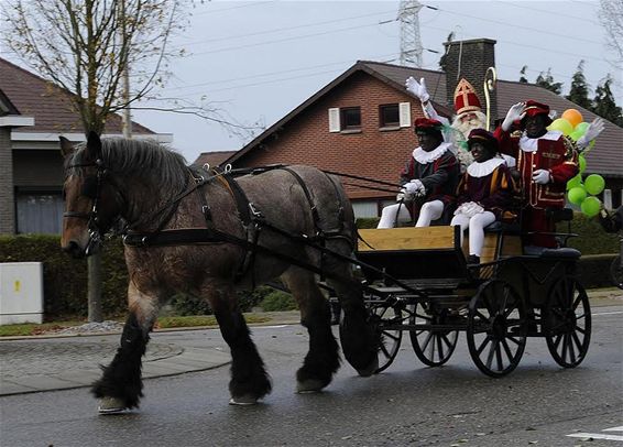 De Sint is in Holheide - Overpelt