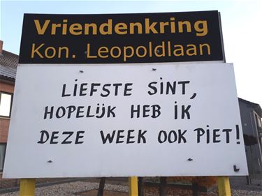 De Sint komt ook in de Leopoldlaan - Lommel