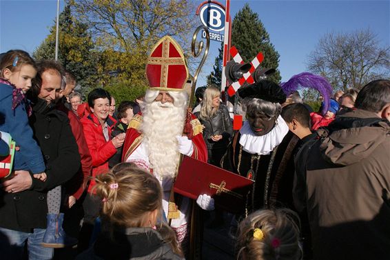 De Sint kwam per trein - Overpelt