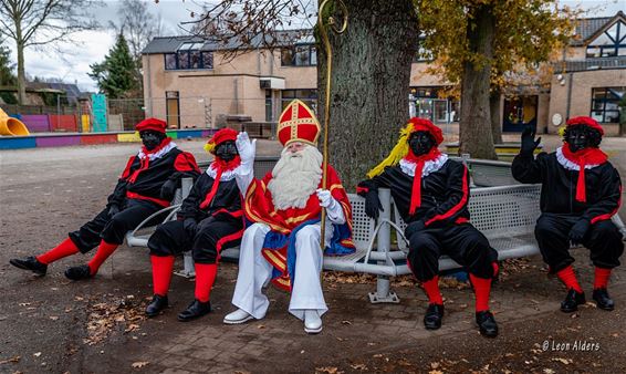 De Sint op een benkske - Pelt