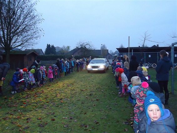 De Sint was op het Hènt - Neerpelt