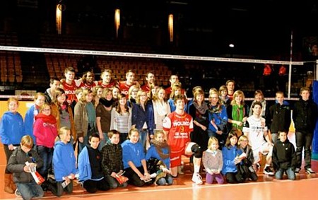 De volleybalclub op bezoek bij Maaseik - Overpelt