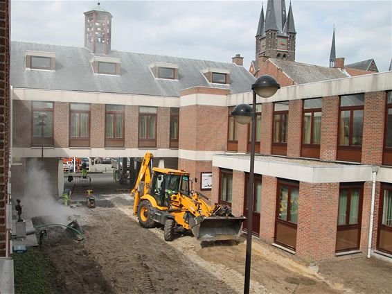 De werken rond het stadhuis... - Hamont-Achel