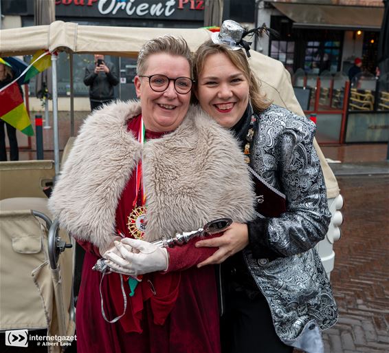 De Zwiebertjes sluiten gevulde carnavalsweek af - Pelt