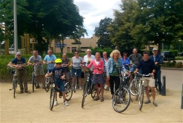 'Den DALO' fietst door de bomen - Lommel