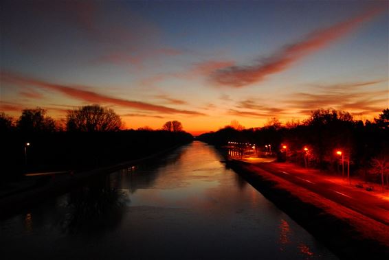 Die ochtend aan het kanaal... - Pelt