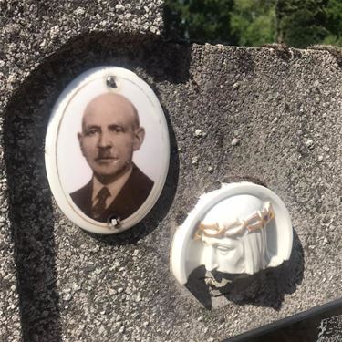 Digitale herinneringen op het kerkhof - Beringen