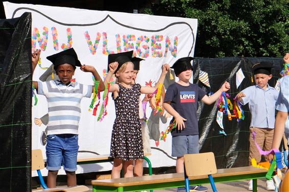 Diploma-uitreiking kleuters 't Klavertje - Beringen