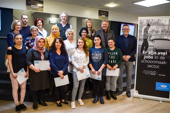 Diploma voor negen poetshulpen - Beringen & Leopoldsburg