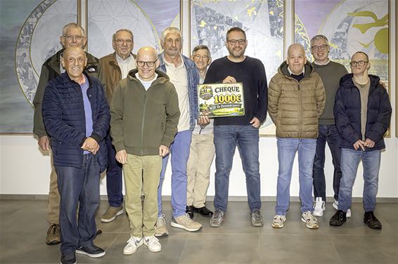 Dommeltrippers schenken 1.000 euro aan Sint-Oda - Pelt