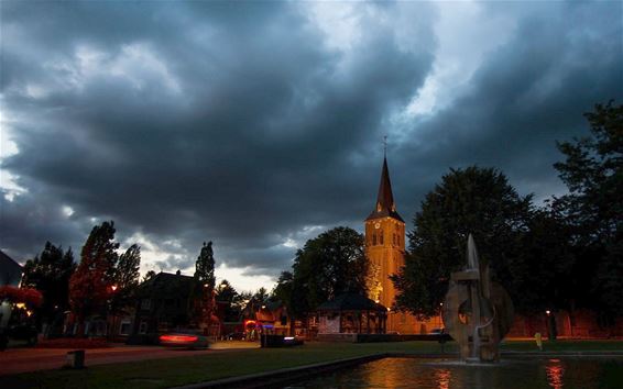 Donkere wolken boven Achel - Hamont-Achel