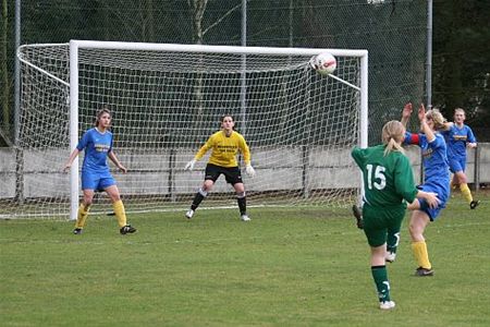Dorperheide Girls niet langer leider - Lommel