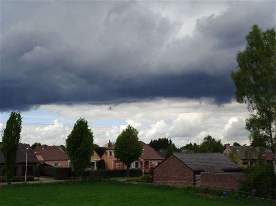 Dreigende lucht boven Lutlommel - Lommel