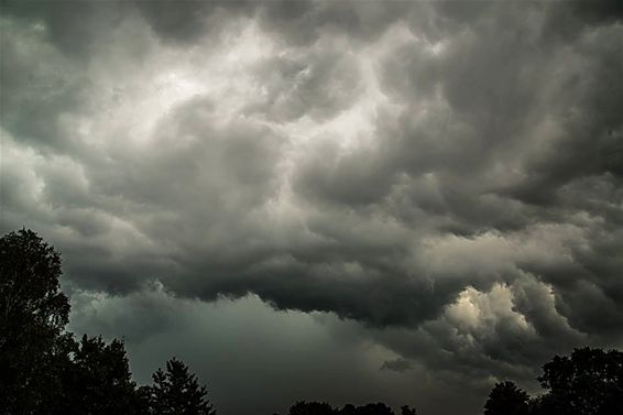 Dreigende wolken - Lommel