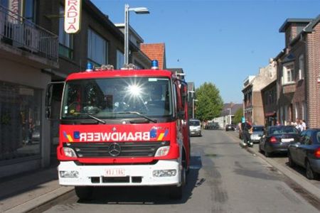 Drie gewonden bij brand in Dorpsstraat - Overpelt