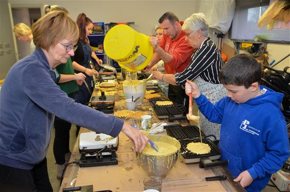 Drieduizend wafels voor 'Warmste Week' - Lommel