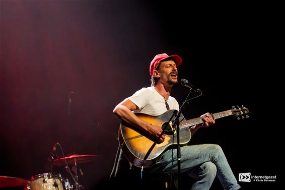 Dries Bongaerts ontroert met intiem concert - Lommel