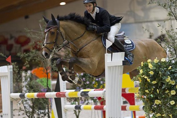 Dries Dekkers wint Kerstjumping - Lommel