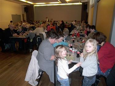 Drukke kinderkiennamiddag - Neerpelt