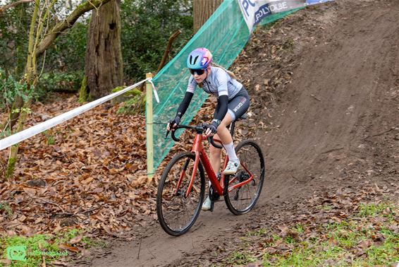 Dubbel voor Marie-Laure Defeyter - Lommel