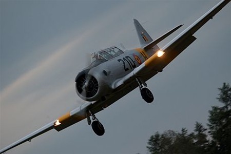 Duizenden op Sanicole Sunset Airshow