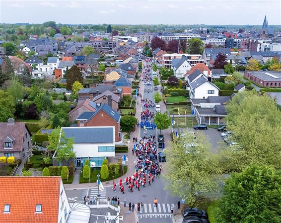 Een EMJ-klassieker: de optocht - Pelt